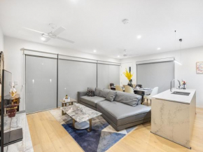Conveniently Located Luxury 4BR Townhouse